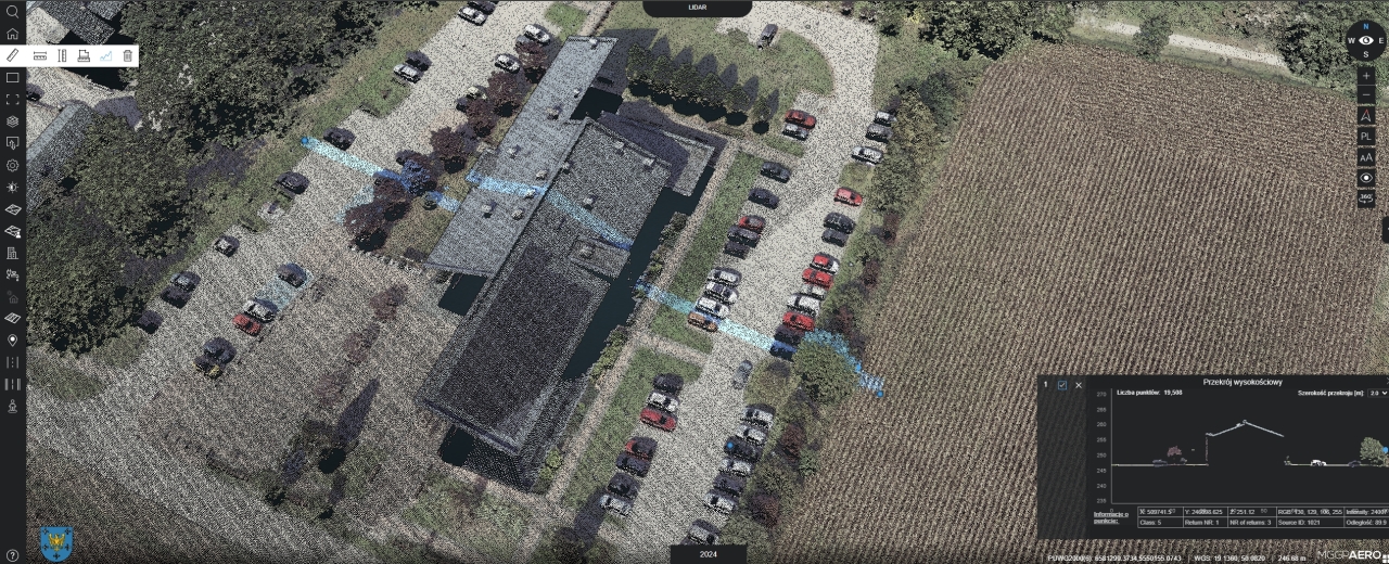 Zrzut ekranu z aplikacji Obliview - Przekr&oacute;j wysokościowy na warstwie LIDAR