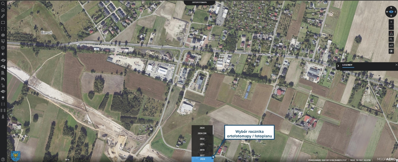 zrzut ekranu z obliview - wyb&oacute;r rocznika ortofotomapy lub fotoplanu